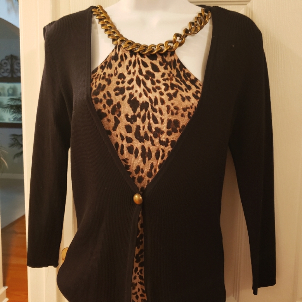 Womens top size large NWT